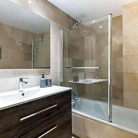 Hotel Urban Exclusivity At Puerto Banus Marbella